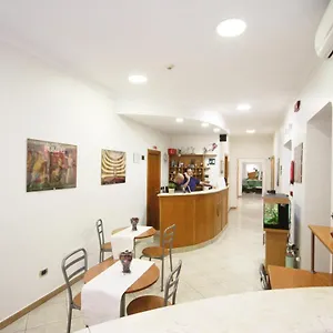 2* Hotel Zara