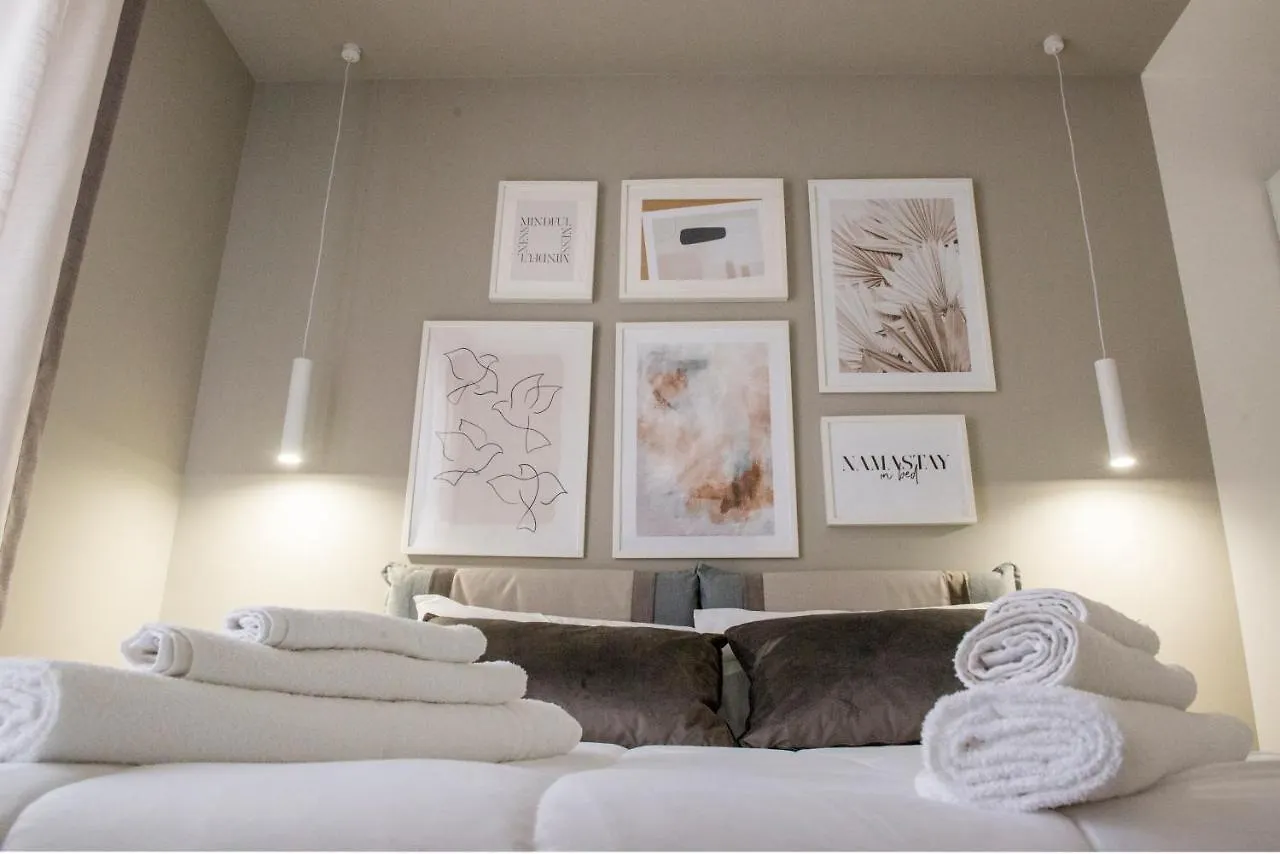 Leflole Napoli Bed & Breakfast 0*, Naples Italy