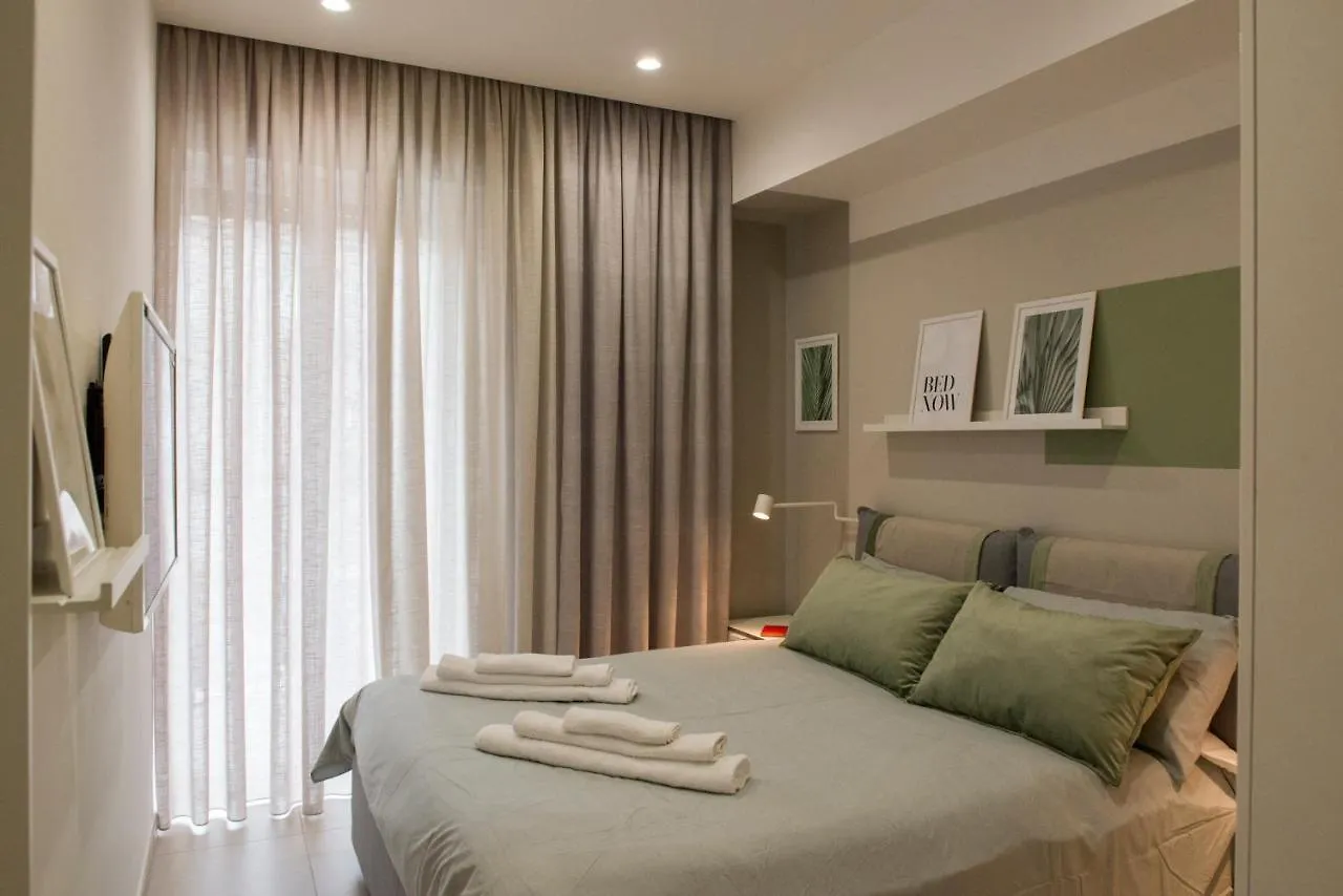 Leflole Napoli Bed & Breakfast 0*, Naples