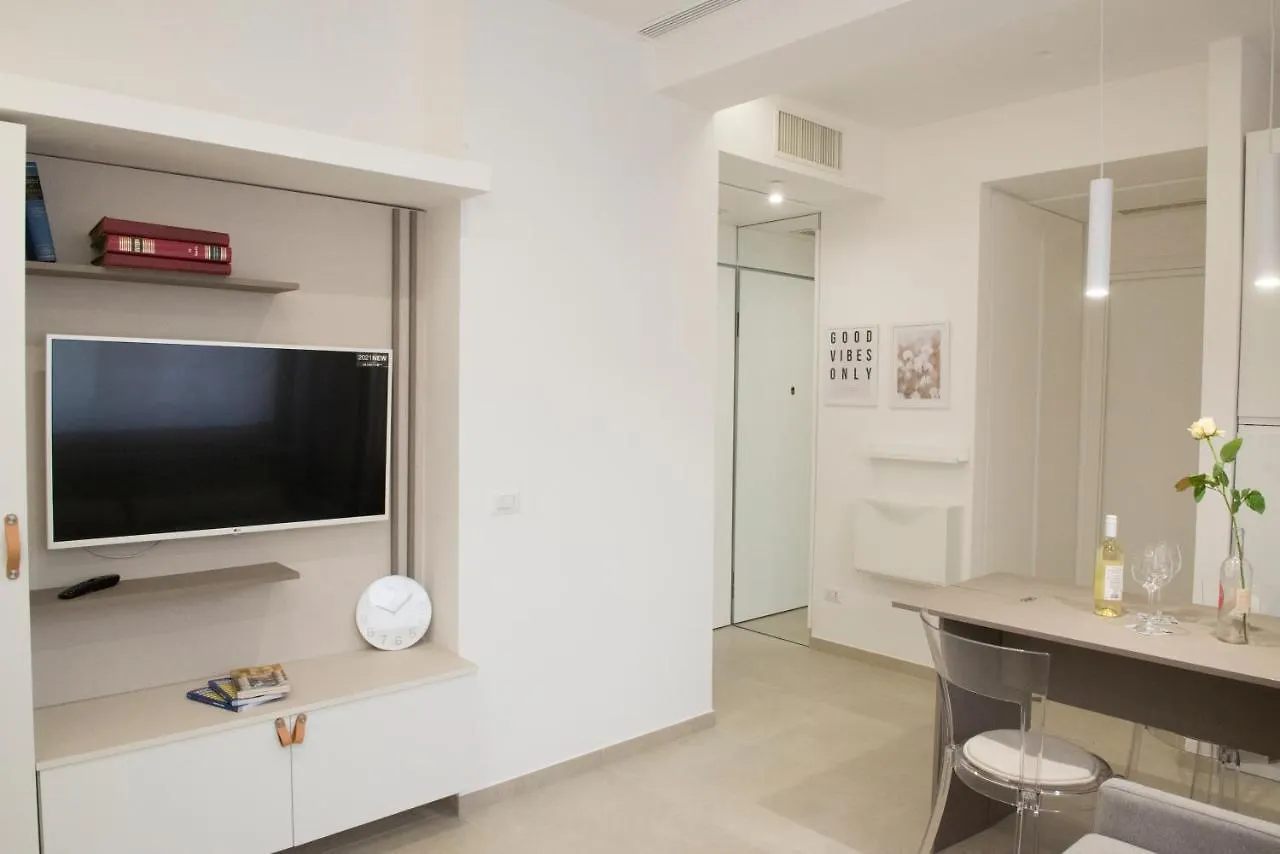 Leflole Napoli Bed & Breakfast 0*, Naples